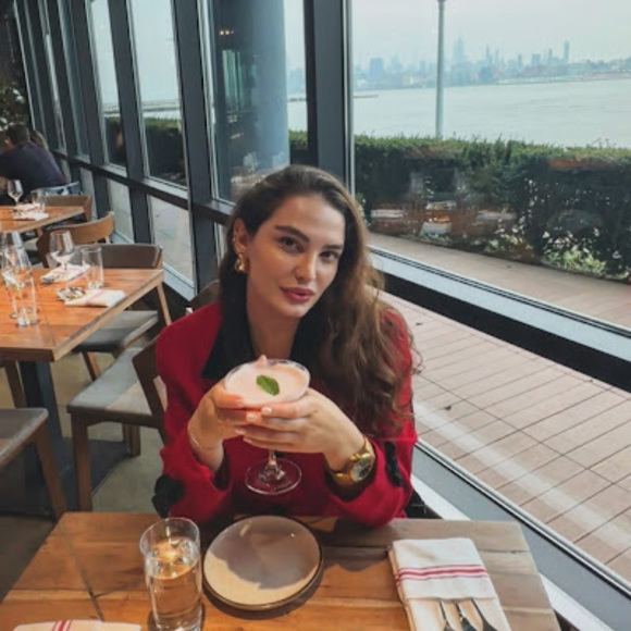 Meet your Posher, Madona - Picture 1 of 1